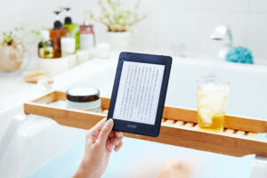 Read more about the article 【Amazon】管理人も愛用Kindle Paperwhite 防水機能搭載 wifi 8GB ブラック 広告つき 電子書籍リーダーが5000円引きで8980円